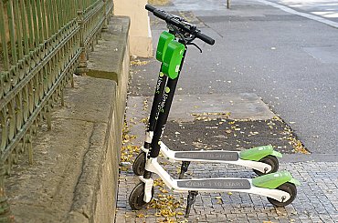 Nehody na elektrokolech a elektrokoloběžkách rostou: Letos už přes 800 zraněných, prevence je klíčová