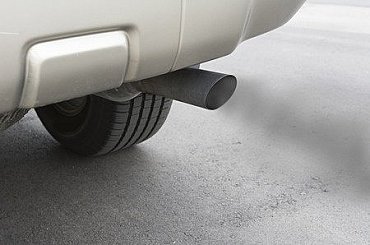 EU zvažuje ústup od zákazu spalovacích aut v roce 2035, potvrdil eurokomisař