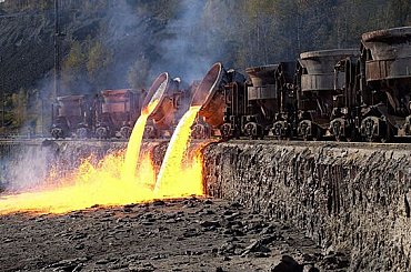 Chceme podporu jako naši němečtí konkurenti. Oceláři chtějí od státu miliardy, tlak stupňují velkým průzkumem