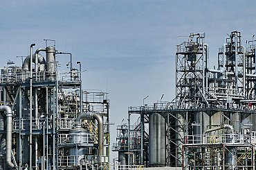 Slovnaft hľadá optimálnu zmes neruskej ropy, do technológií investuje miliardy eur. Chce si udržať český trh