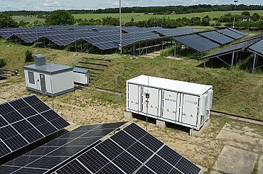 Cesta ke stabilní energii, úsporám i novým příjmům. Společnost TON vsadila na vlastní bateriové úložiště