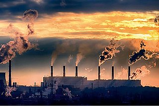 Tempo dekarbonizace je pro český průmysl smrtící, míní expert. Nevíme, jak naplnit cíle, které přijímáme